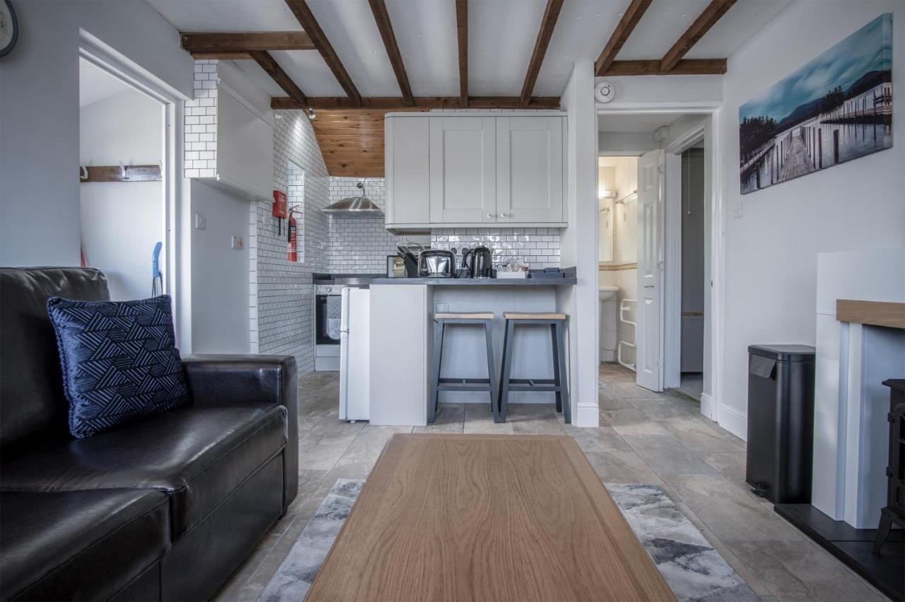 Honeysuckle Cottage - 1 Bedroom Cottage - 암로스 외부 사진